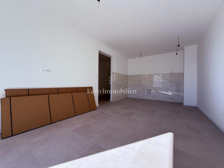 Makarska - nuovo appartamento con vista mare