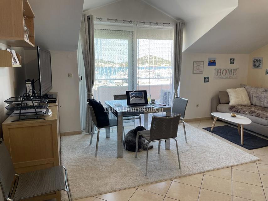 Appartamento con vista mare