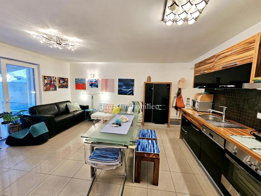 Appartamento con giardino, vicino al centro e al mare - Malinska