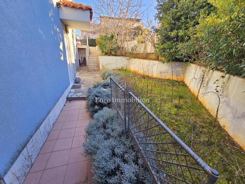 Appartamento con giardino, vicino al centro e al mare - Malinska