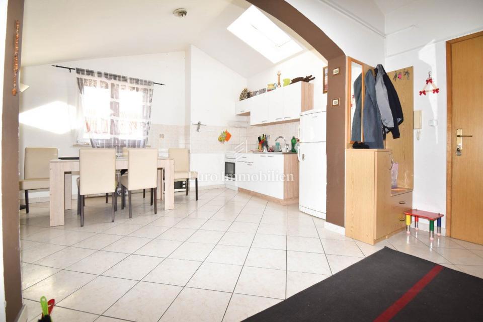 Parenzo - Appartamento al 2° piano, a 800 m dalle spiagge