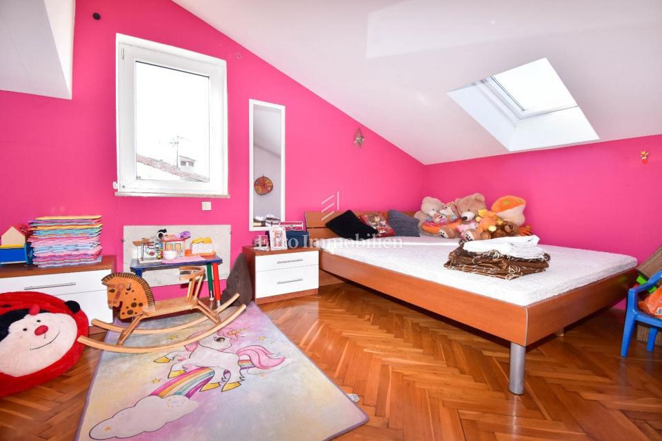 Parenzo - Appartamento al 2° piano, a 800 m dalle spiagge