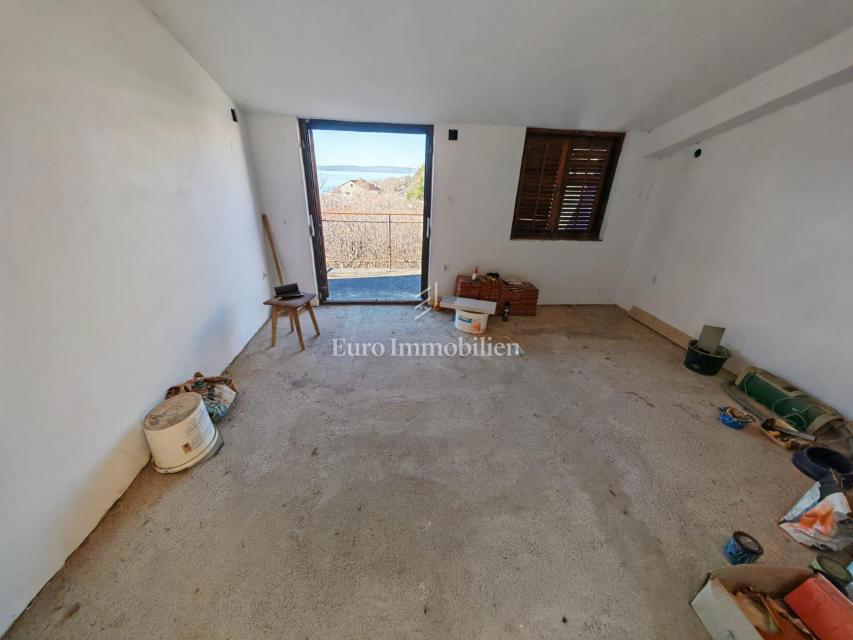 Klenovica – Casa con 6 appartamenti, a 100 m dal mare