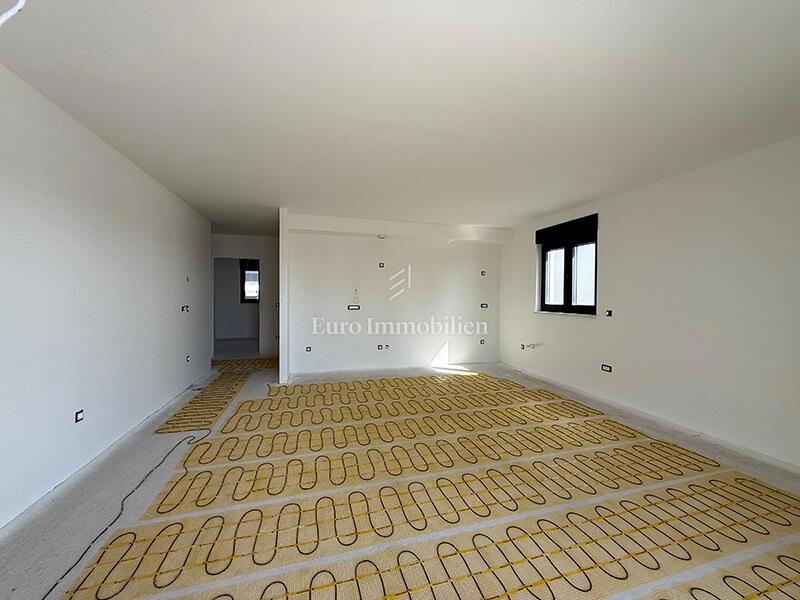 Promajna - nuovo appartamento vicino alla spiaggia