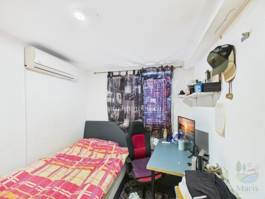 Medulin - casa con 4 appartamenti, piscina, 350m mare