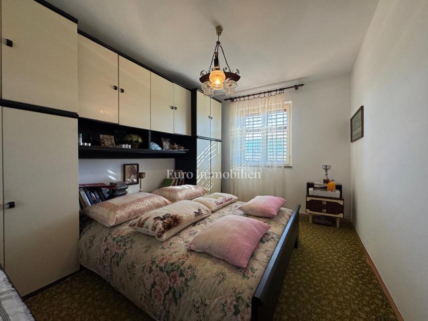 Istria - casa con ampio giardino in posizione tranquilla