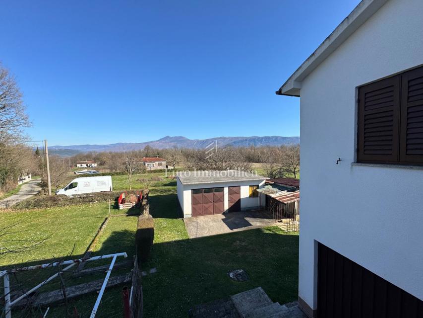 Istria - casa con ampio giardino in posizione tranquilla