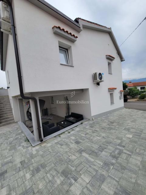 Šilo - Casa con tre appartamenti