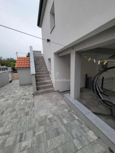 Šilo - Casa con tre appartamenti