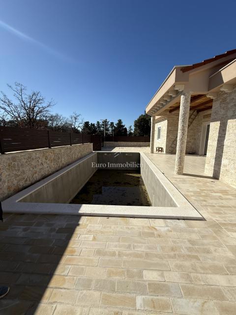 Vrsi - casa con piscina e giardino