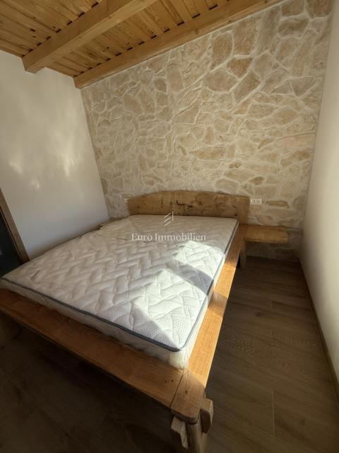 Vrsi - casa con piscina e giardino