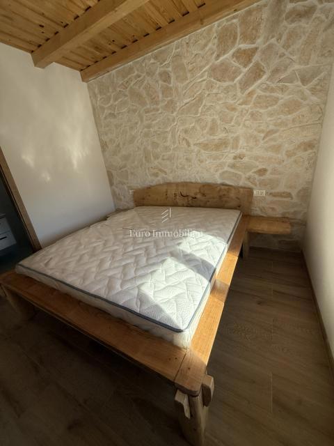 Vrsi - casa con piscina e giardino