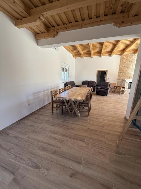 Vrsi - casa con piscina e giardino