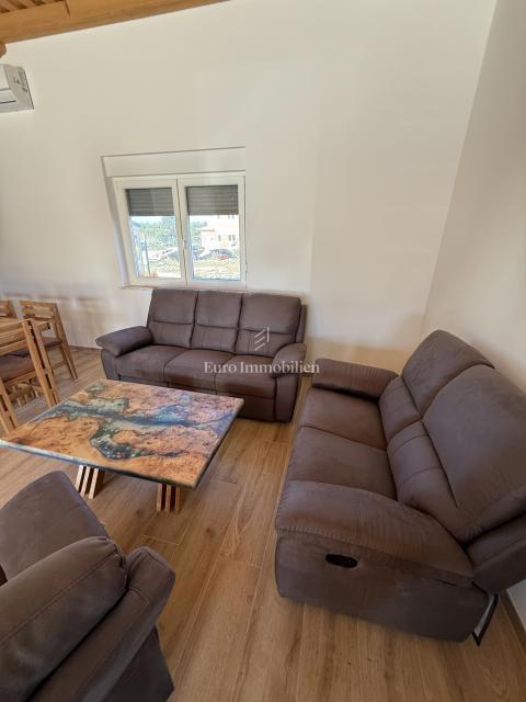 Vrsi - casa con piscina e giardino