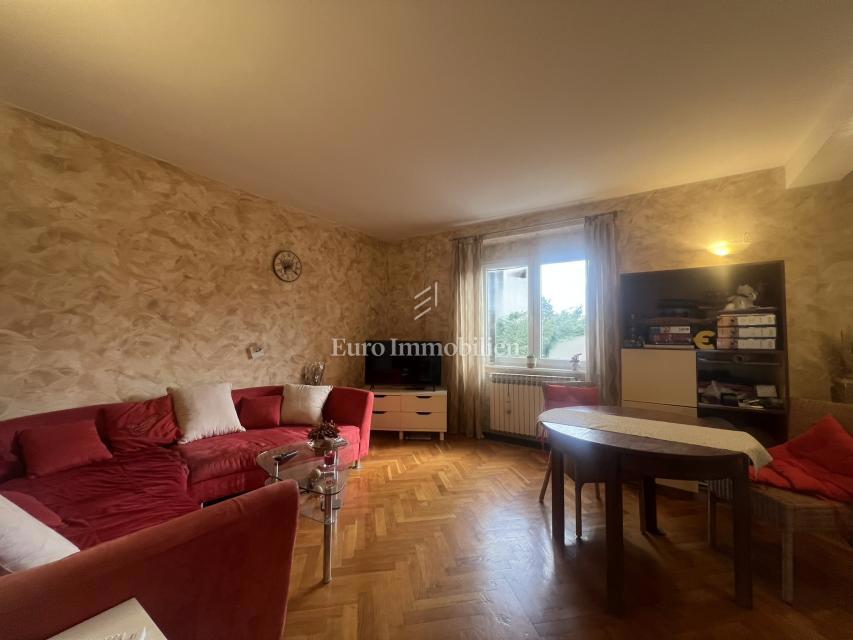 Fiume, Turnić, appartamento con balcone e vista mare