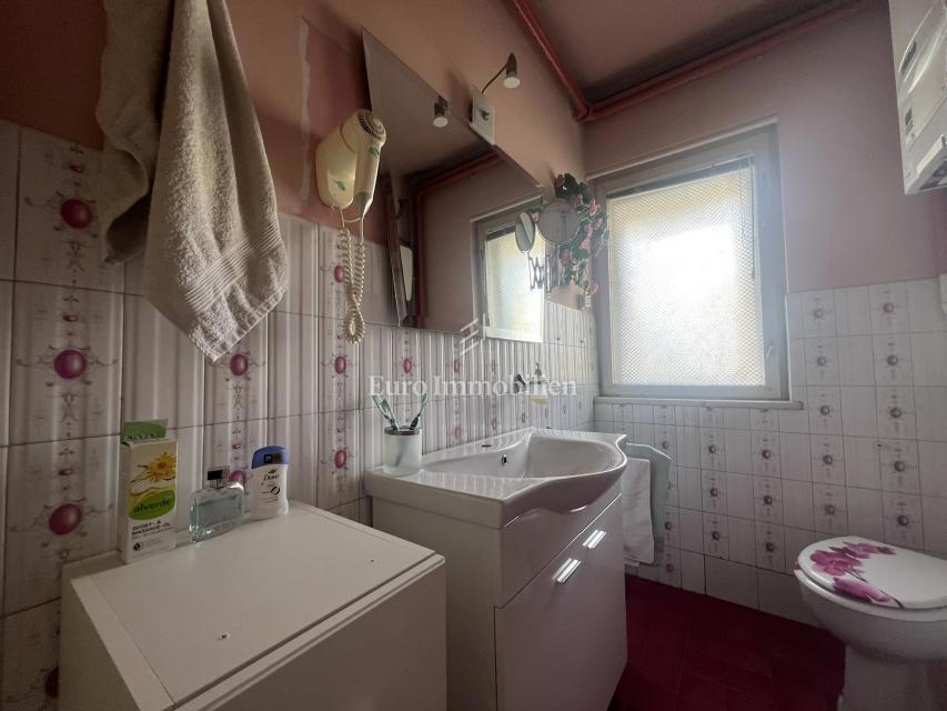 Fiume, Turnić, appartamento con balcone e vista mare