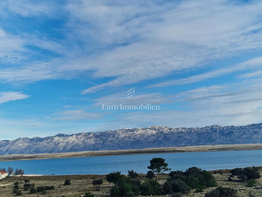 Isola di Vir - nuovo appartamento con giardino privato