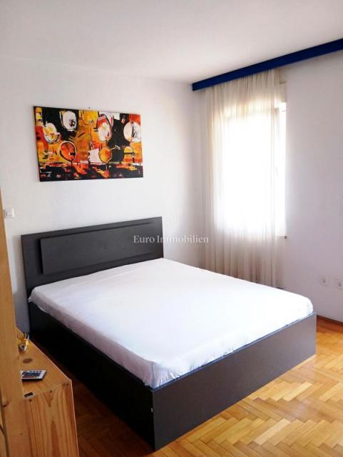 Appartamento moderno con una camera da letto, Veruda, Pula