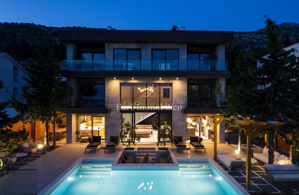 Starigrad - villa di lusso con vista panoramica sul mare