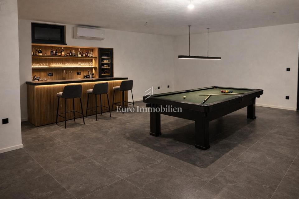 Crikvenica – villa di lusso con piscina e vista mare