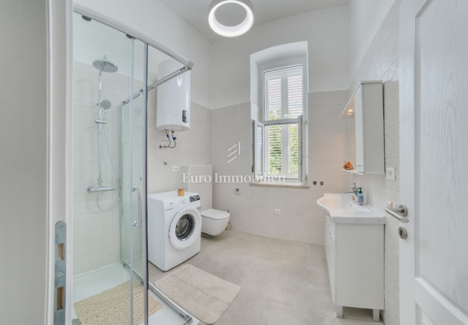 Kraljevica - casa con un giardino incantevole