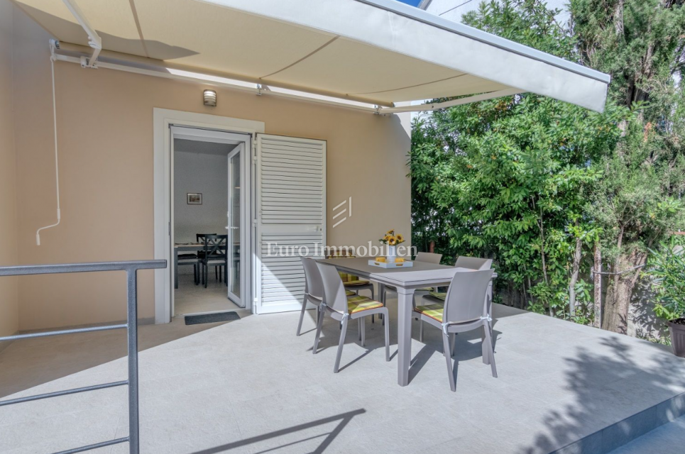 Kraljevica - casa con un giardino incantevole