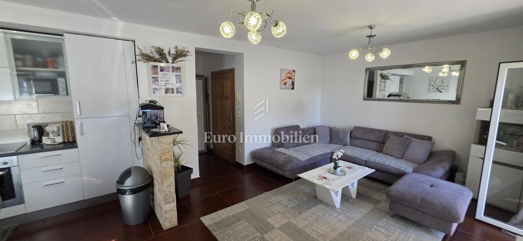 Crikvenica, appartamento con  parcheggio, zona tranquilla