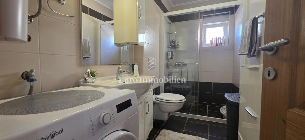 Crikvenica, appartamento con  parcheggio, zona tranquilla