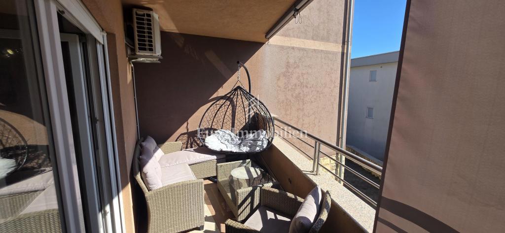 Crikvenica, appartamento con  parcheggio, zona tranquilla