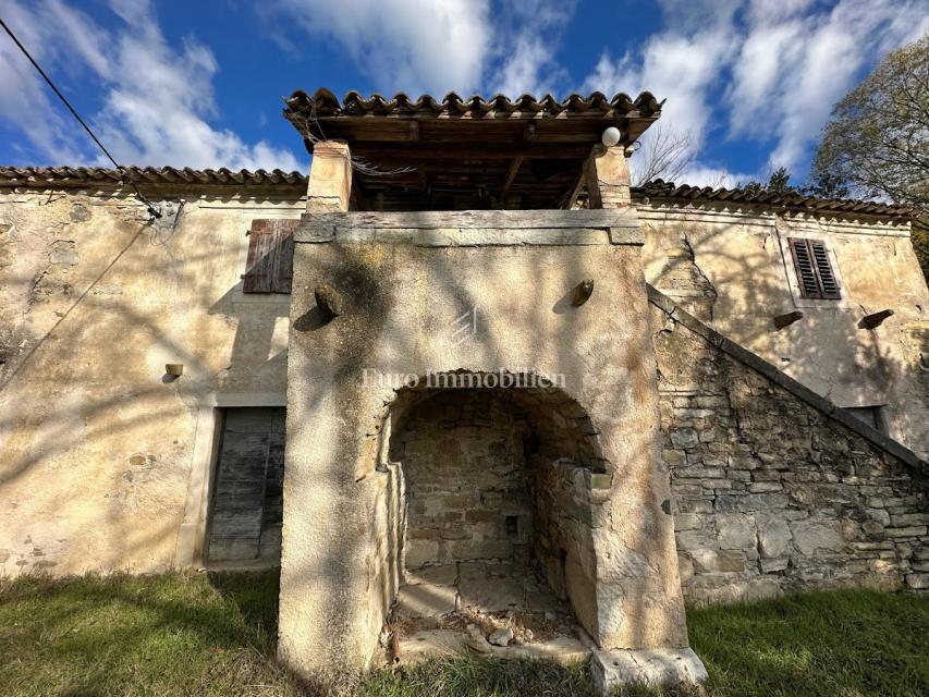 Cerovlje - un tenuta istriana con 11.000 m² di terreno