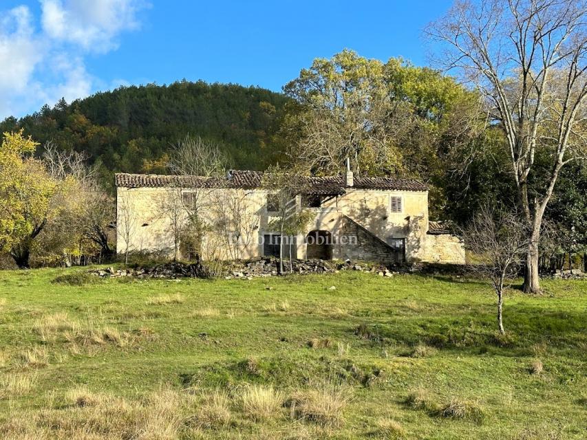 Cerovlje - un tenuta istriana con 11.000 m² di terreno