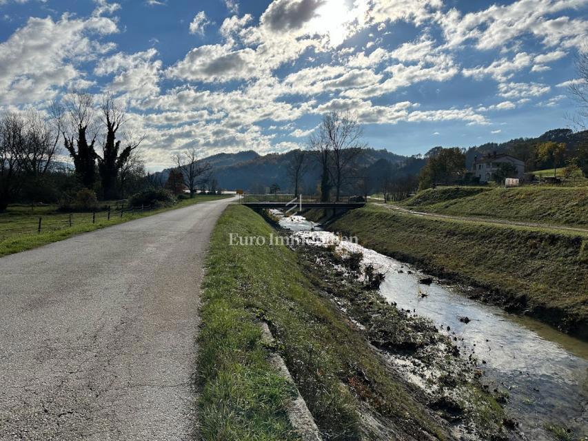 Cerovlje - un tenuta istriana con 11.000 m² di terreno