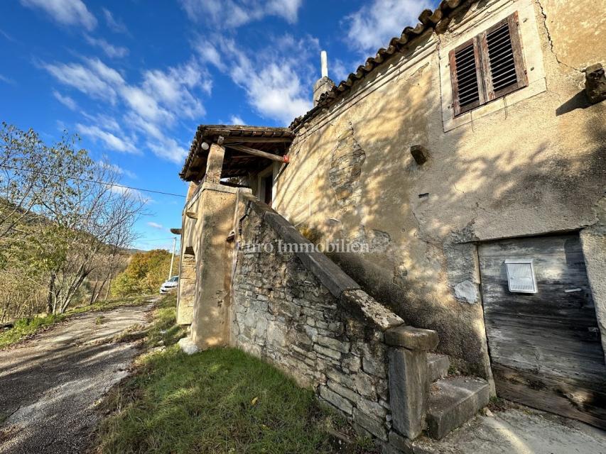 Cerovlje - un tenuta istriana con 11.000 m² di terreno