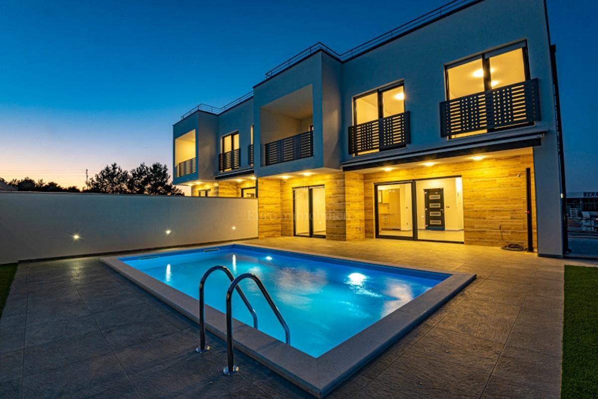 Luxury villa Palma with pool, new building Vodice