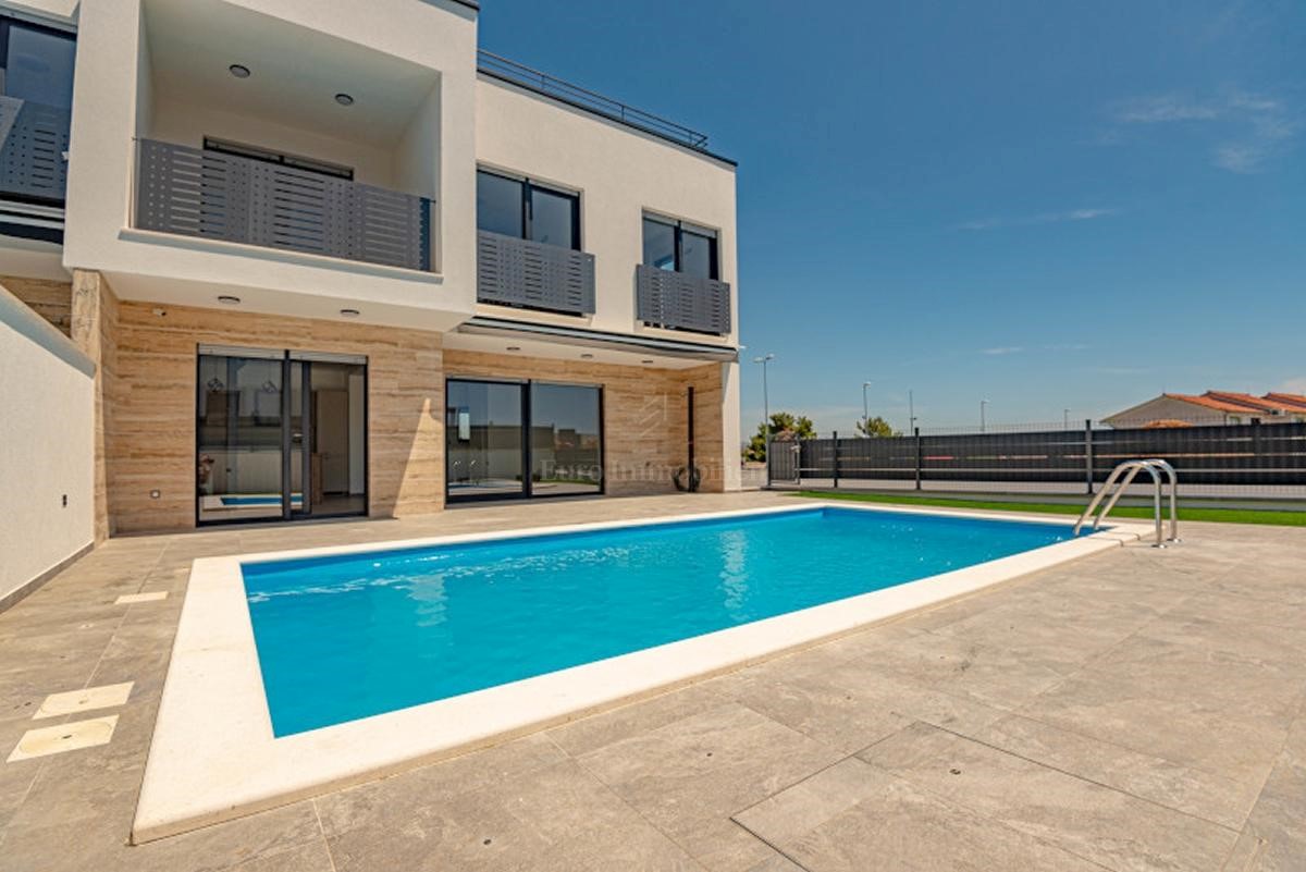 Luxury villa Palma with pool, new building Vodice