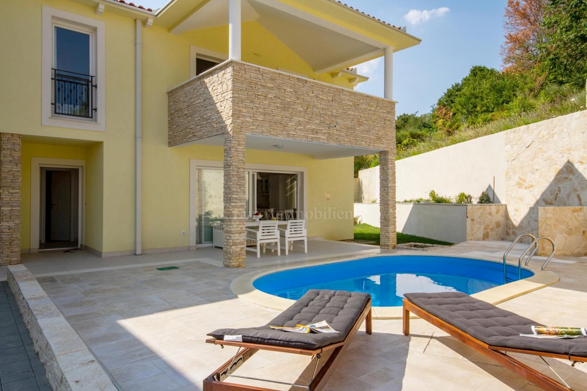 Beautiful semi-detached house with pool, Baska - island Krk