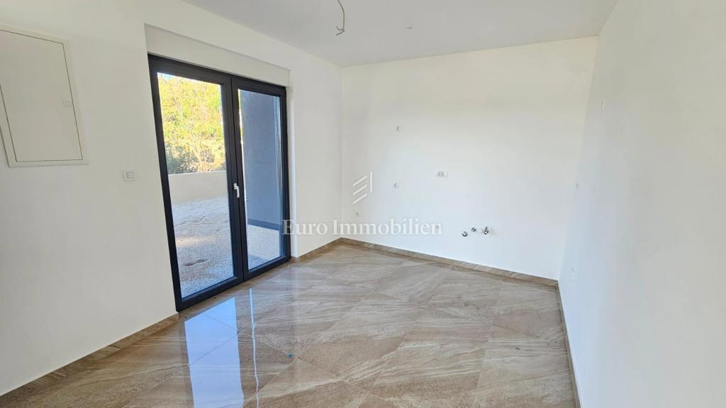 Family house with two apartments, Dramalj