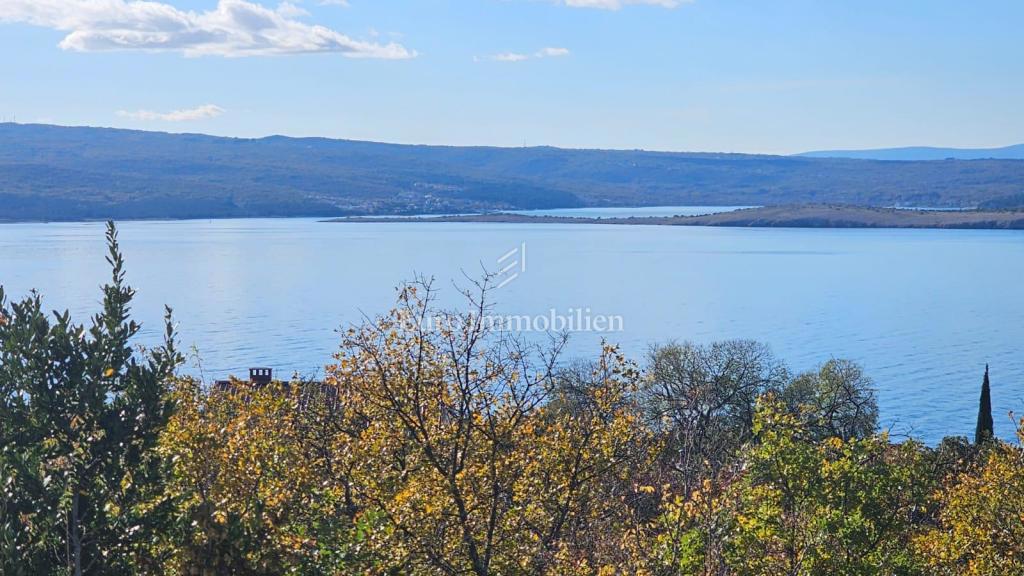 Family house with two apartments, Dramalj