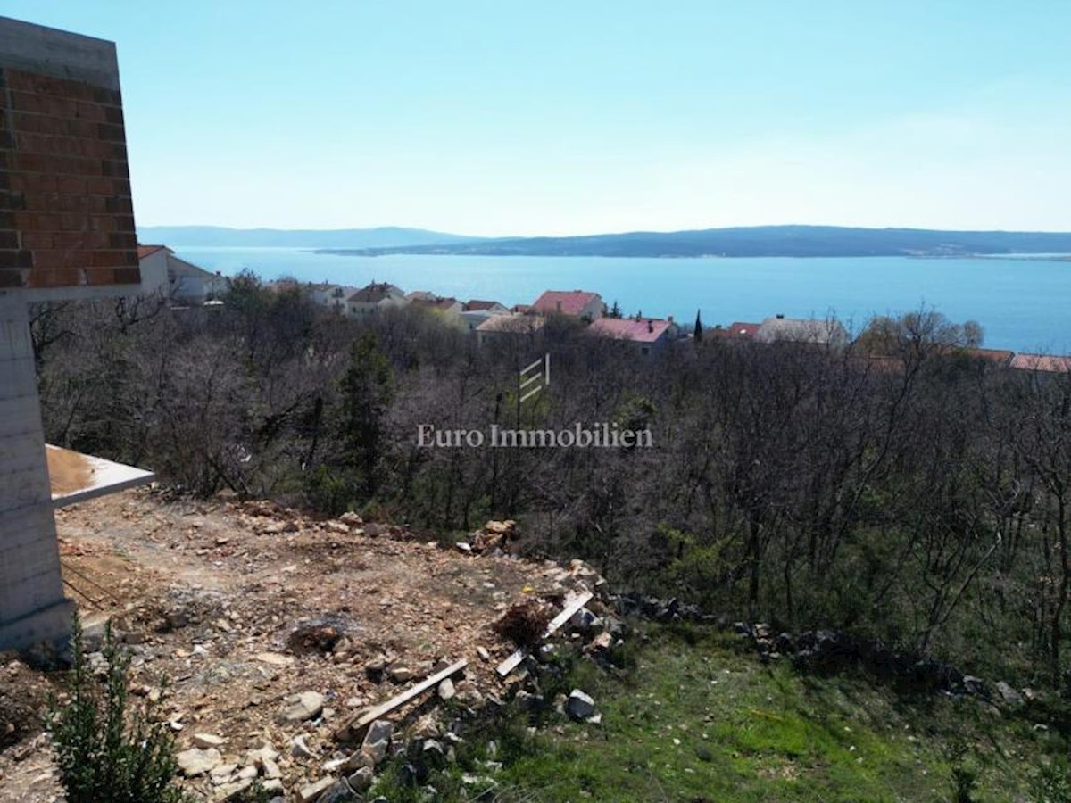 Family house with two apartments, Dramalj