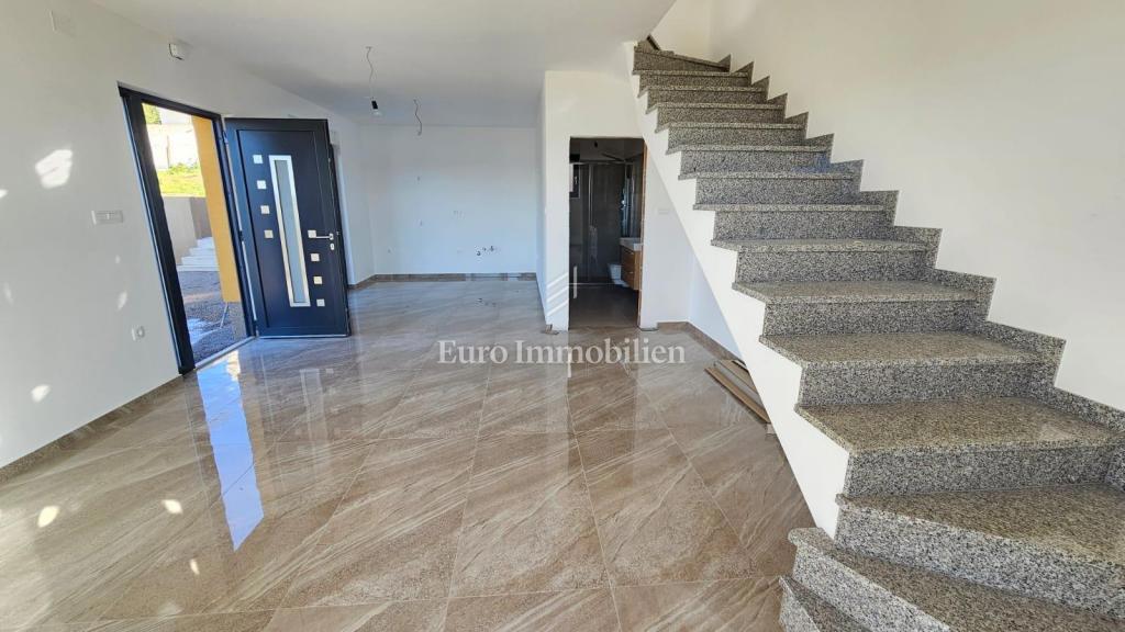 Family house with two apartments, Dramalj