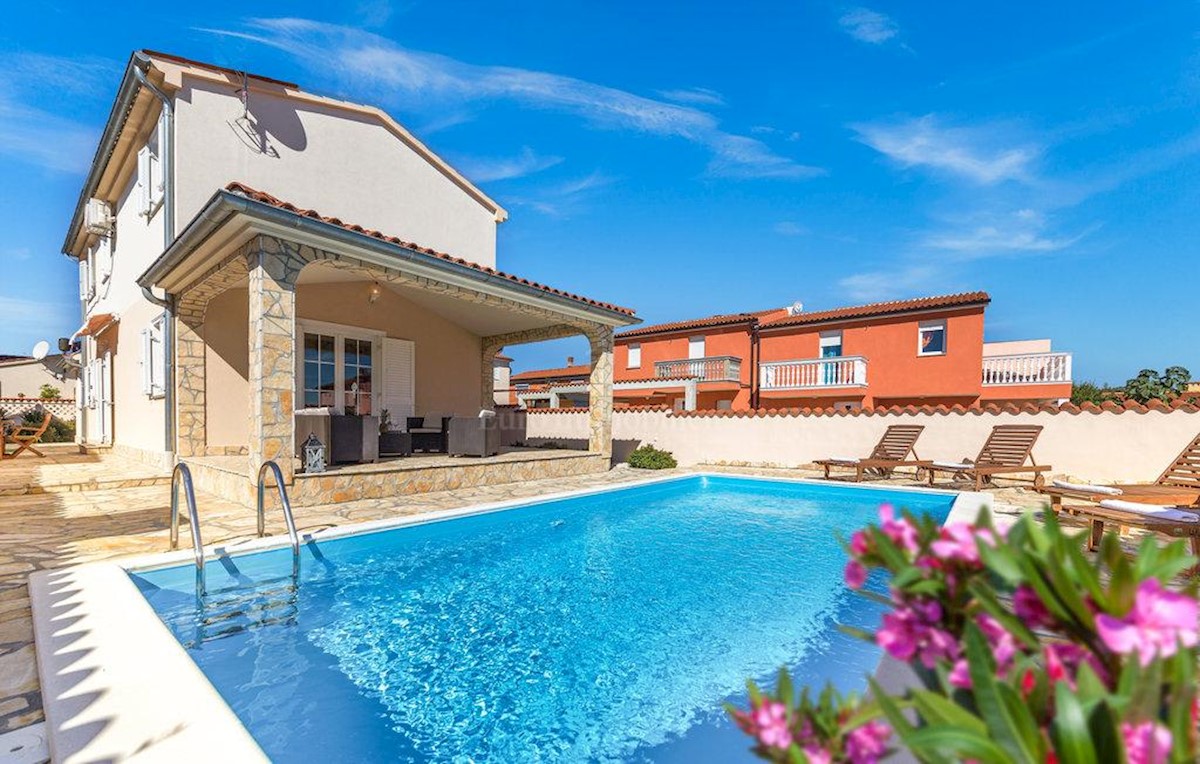 Beautiful detached house with swimming pool, Barbariga - Istria