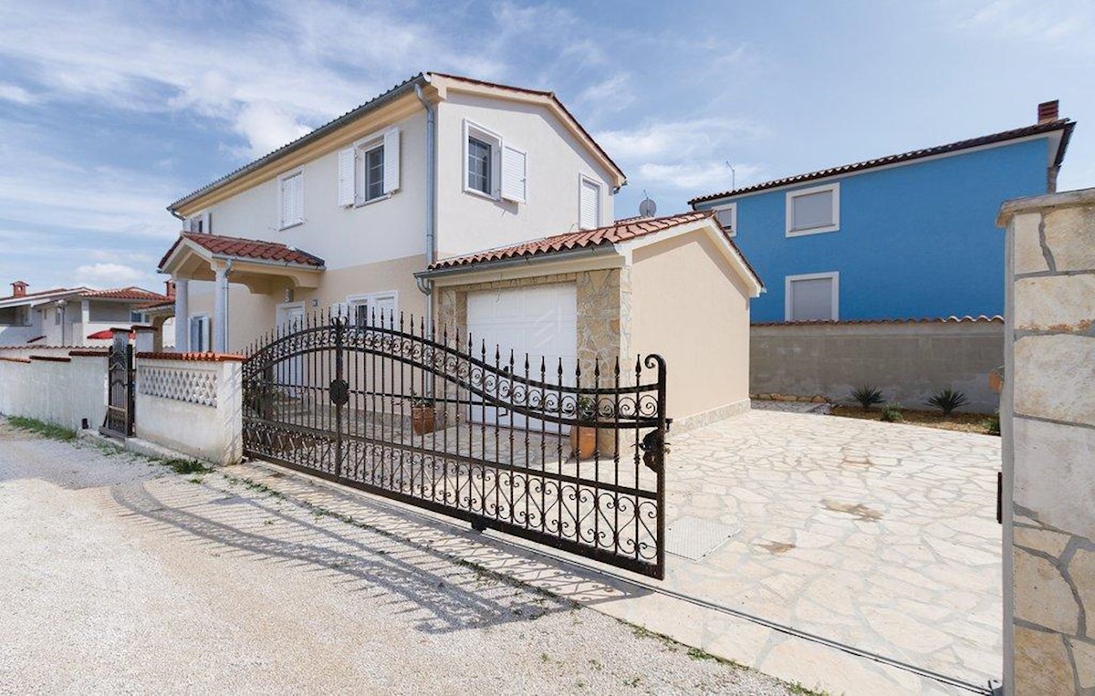 Beautiful detached house with swimming pool, Barbariga - Istria