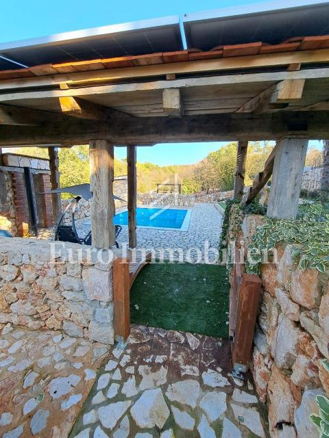 Detached house with heated pool, Dobrinj area - island of Krk