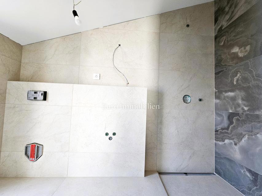 Appartamento attico nella città di Krk, nuova costruzione