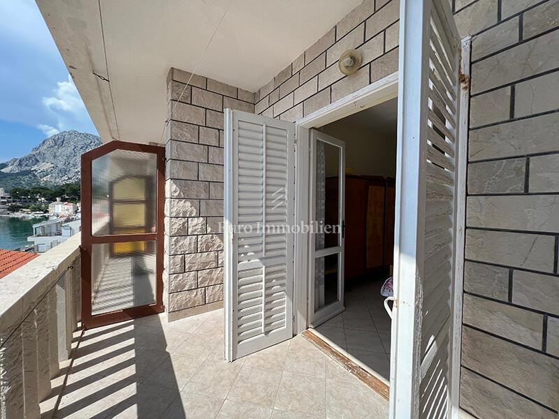 Drasnice casa seconda fila dal mare