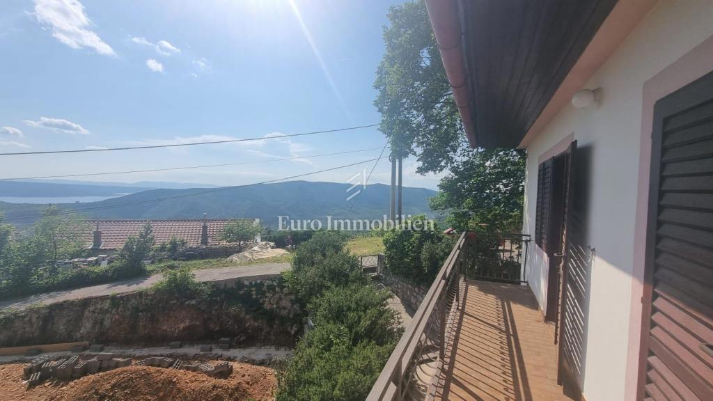 Grizane casa con vista sul mare