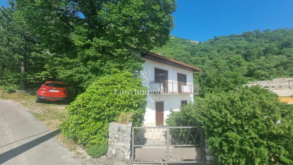 Grizane casa con vista sul mare