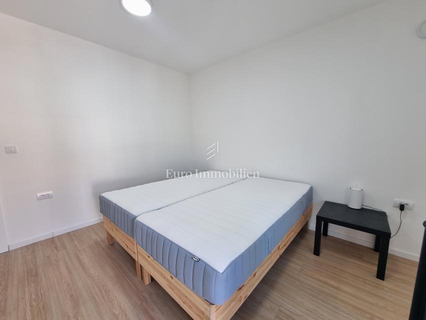 Parenzo - Villetta bifamiliare con giardino di 200 mq, a 1,5 km dal mare