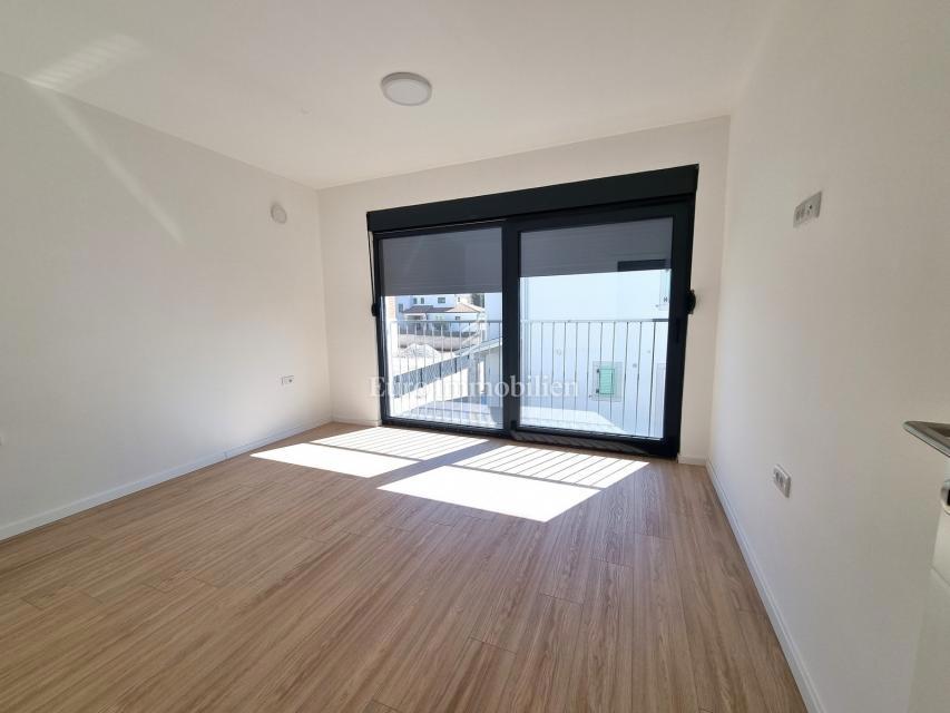 Parenzo - Villetta bifamiliare con giardino di 200 mq, a 1,5 km dal mare