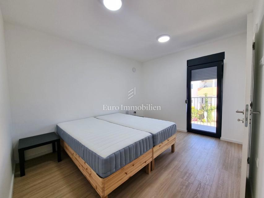 Parenzo - Villetta bifamiliare con giardino di 200 mq, a 1,5 km dal mare